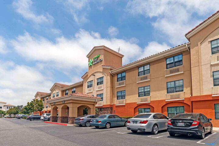 Hotel 3 of 27
