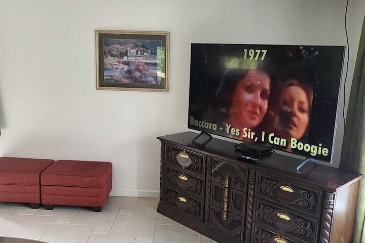 Room 28 of 54