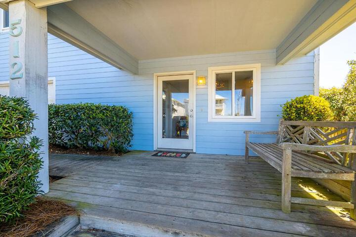 Sparrows Beach Nest by Sea Scape Properties