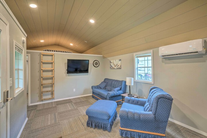 Quaint Montezuma Cabin Near Lake Ponderosa!