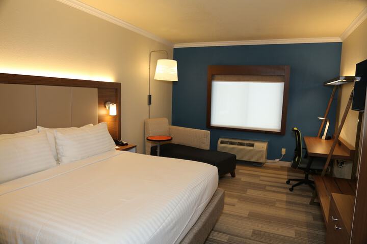 Room 19 of 44