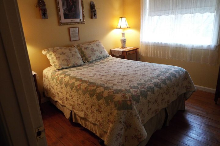 Room 22 of 38