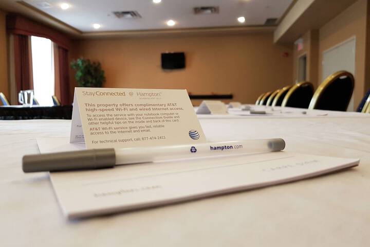 Hampton Inn & Suites by Hilton Edmonton Intl Airport