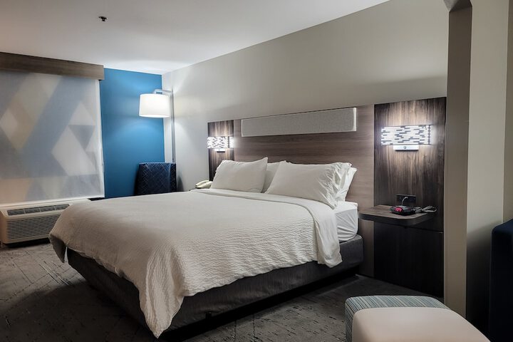 Room 31 of 50