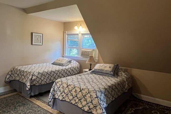 Room 7 of 22
