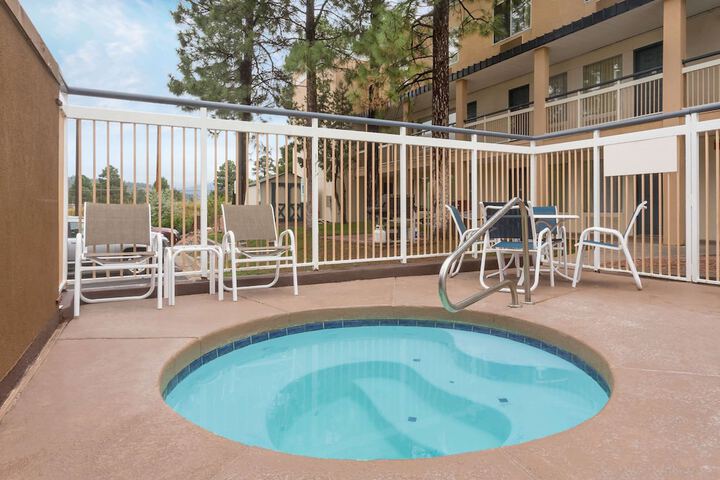 Pool 3 of 28