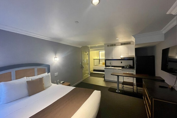 Room 45 of 58