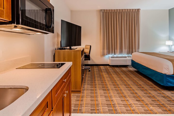 Room 15 of 27