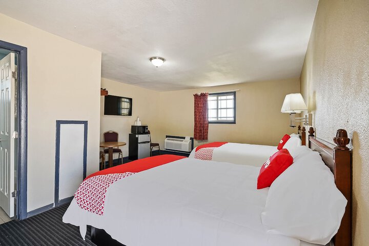 Room 16 of 44