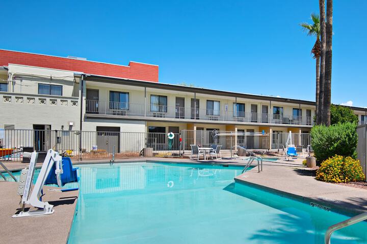 Pool 3 of 15