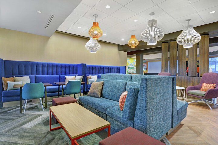 Hotel Interior 10 of 27