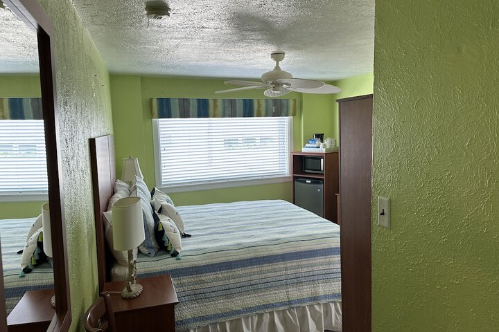Room 38 of 70