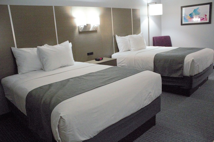 Room 18 of 28
