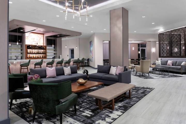 Hotel Interior 11 of 36
