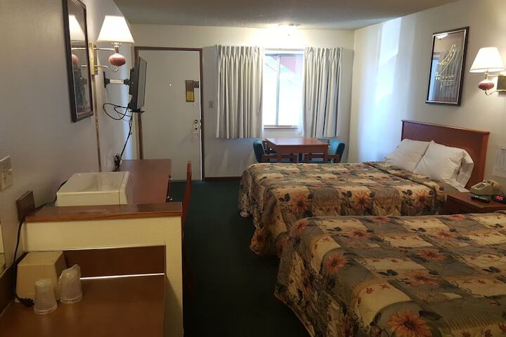 Room 35 of 43