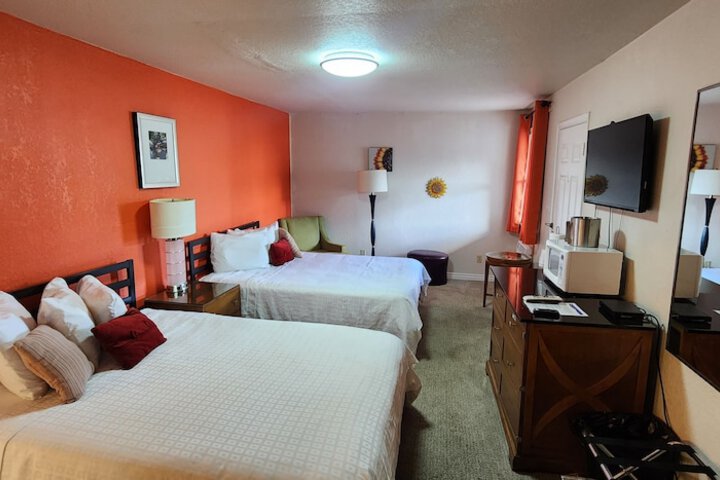 Room 82 of 98