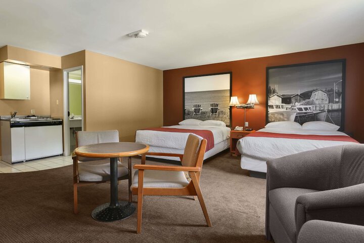 Room 19 of 25