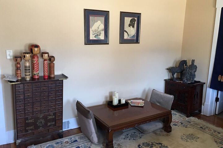 Room 12 of 27