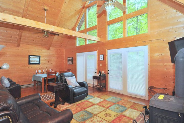 Rosies Creekside Retreat - 3 BR Escape!
