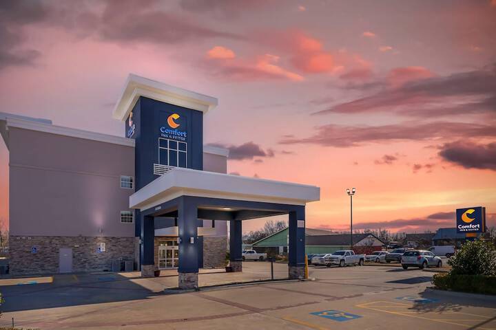 Comfort Inn & Suites