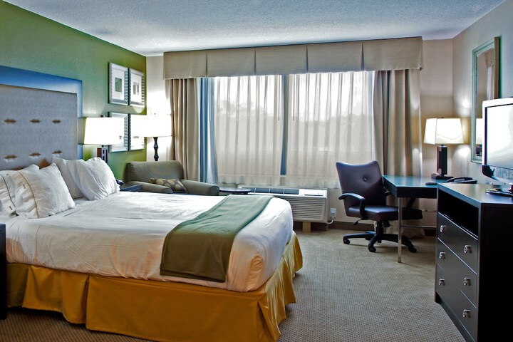 Room 29 of 64