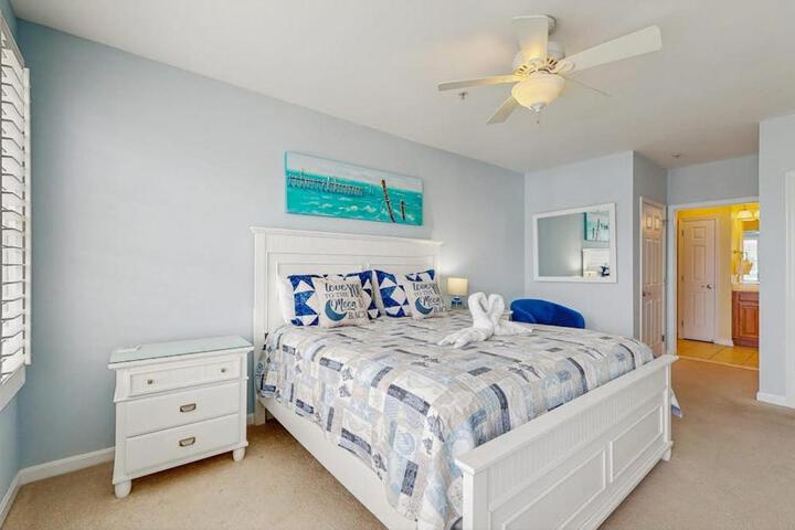 Bayside Resort -31568 Winterberry Pkwy. #305