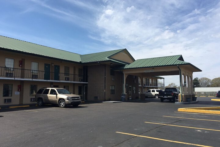 Regency Inn & Suites