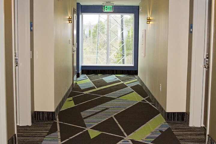Holiday Inn Express & Suites Greenwood Mall by IHG