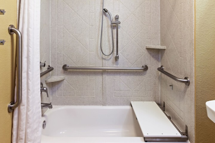 Candlewood Suites Pearland by IHG