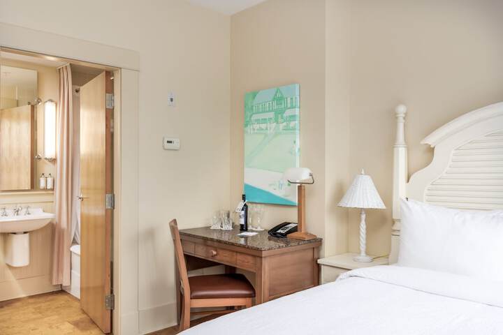 Room 28 of 75