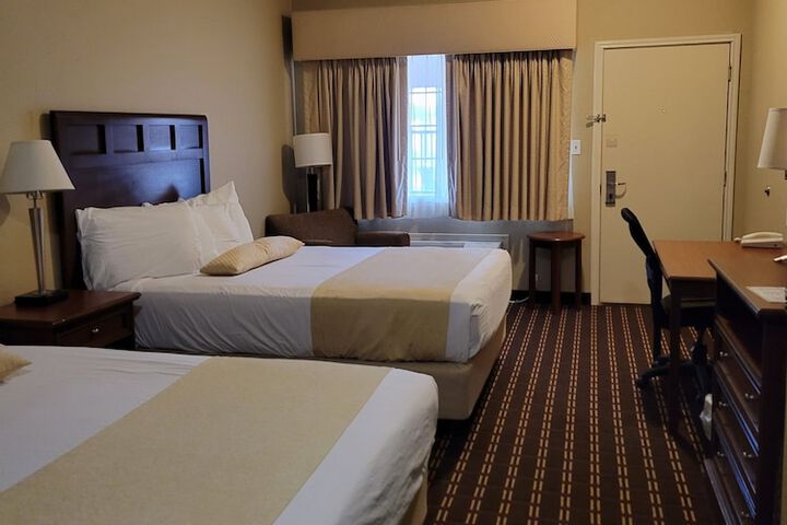 Room 32 of 54