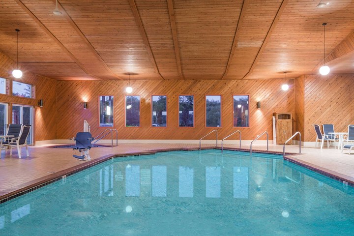 Pool 8 of 36