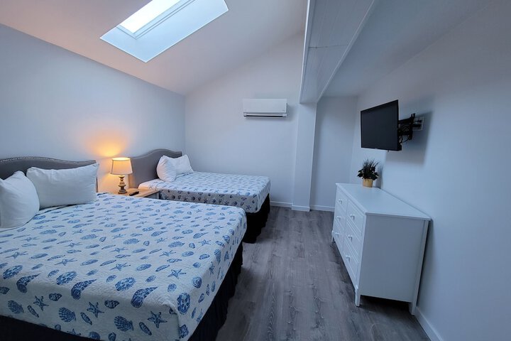 Grand Beach Inn