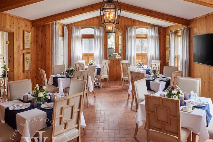 Wickwood Inn