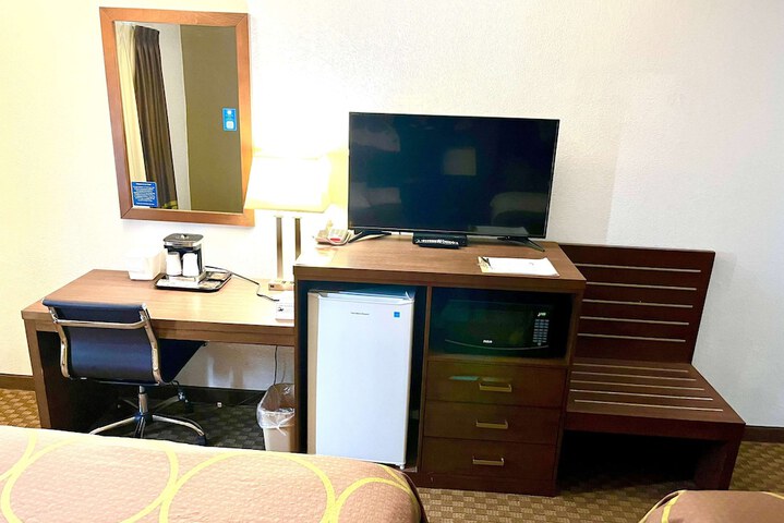 Room 17 of 57