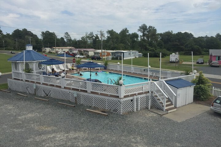 Pool 9 of 44