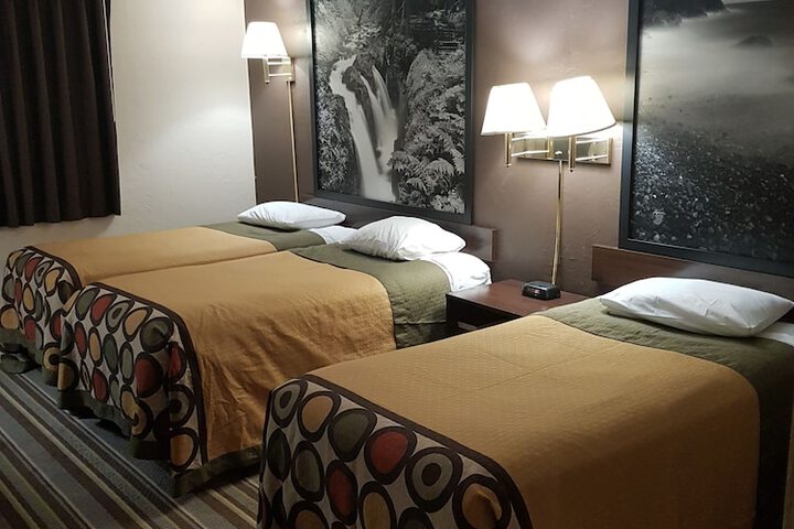 Room 19 of 46