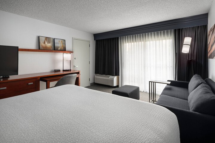 Room 11 of 31