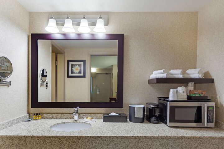Room 34 of 50