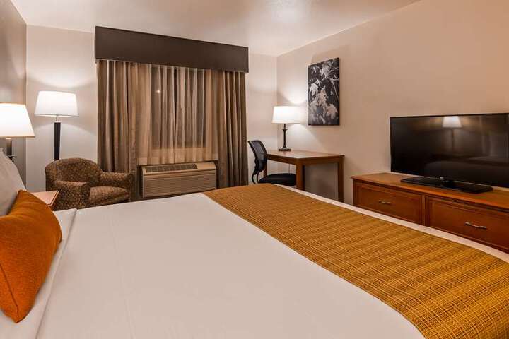 Colony Inn (formerly Best Western PLUS Colony Inn)
