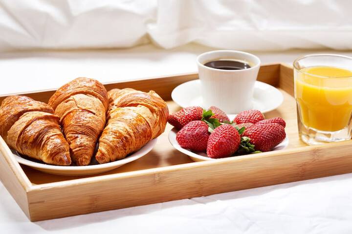 Breakfast/Coffee Service 62 of 80