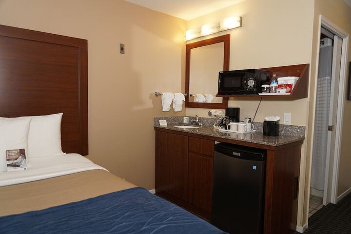 Room 38 of 49