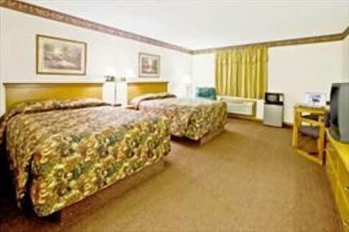 Room 13 of 31