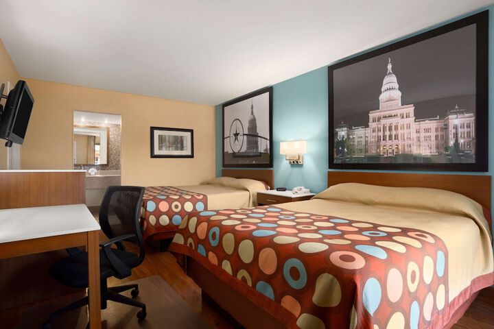 Room 13 of 15