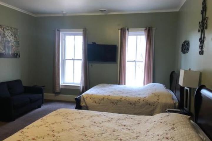Cook Mansion Bed and Breakfast