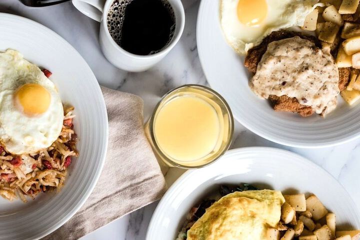 Breakfast/Coffee Service 70 of 73