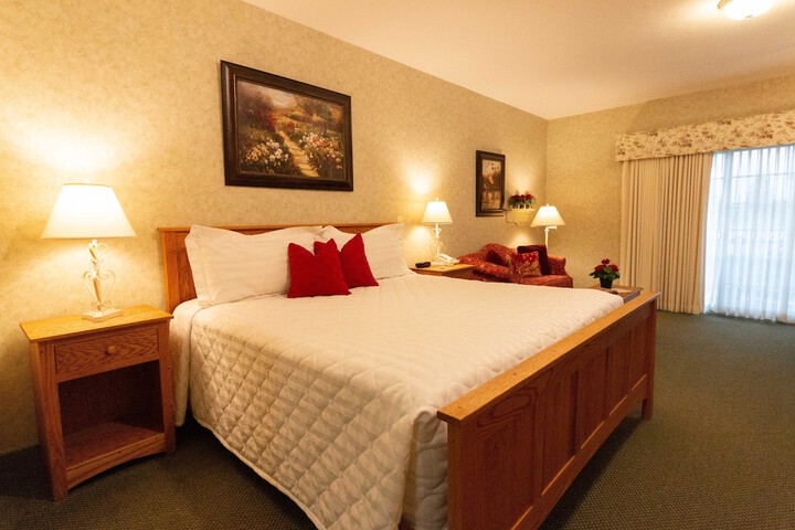 Essenhaus Inn & Conference Center
