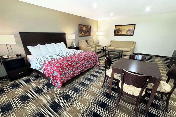 Econo Lodge Wausau - Rothschild