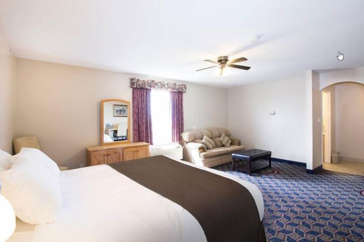 Room 16 of 28