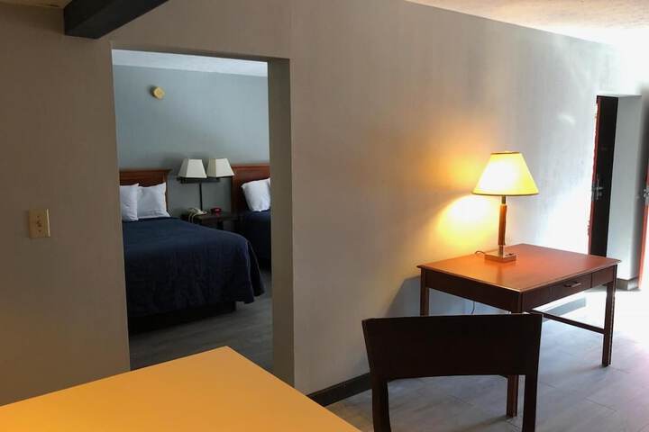 Room 18 of 33